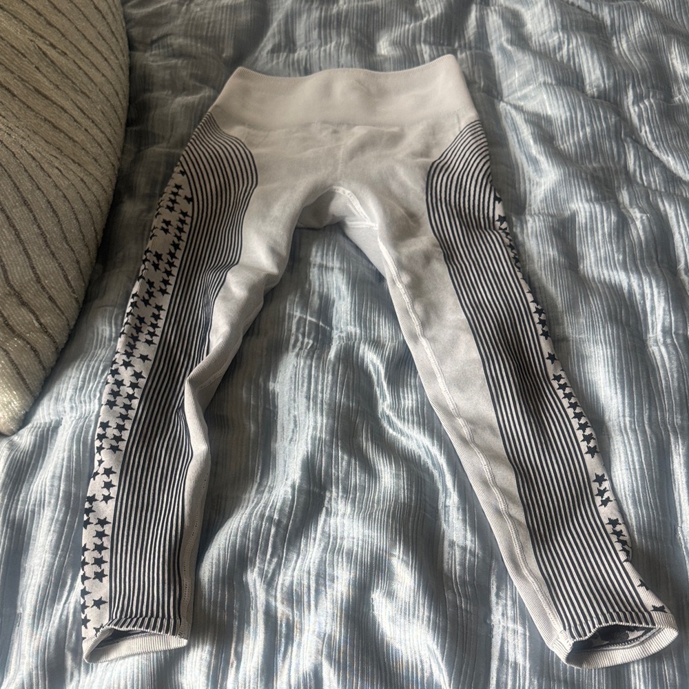 Fabletics Star Patterned Activewear Set - image 2